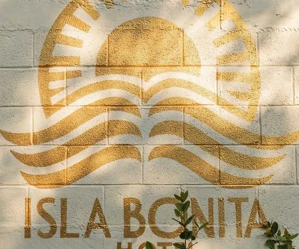 Guest house Isla Bonita 4*