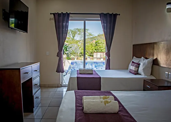 Isla Bonita Zihuatanejo